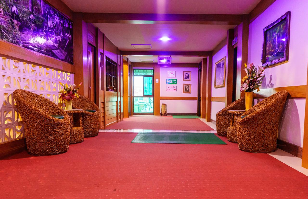 Siri Hotel Nakhon Ratchasima Extérieur photo