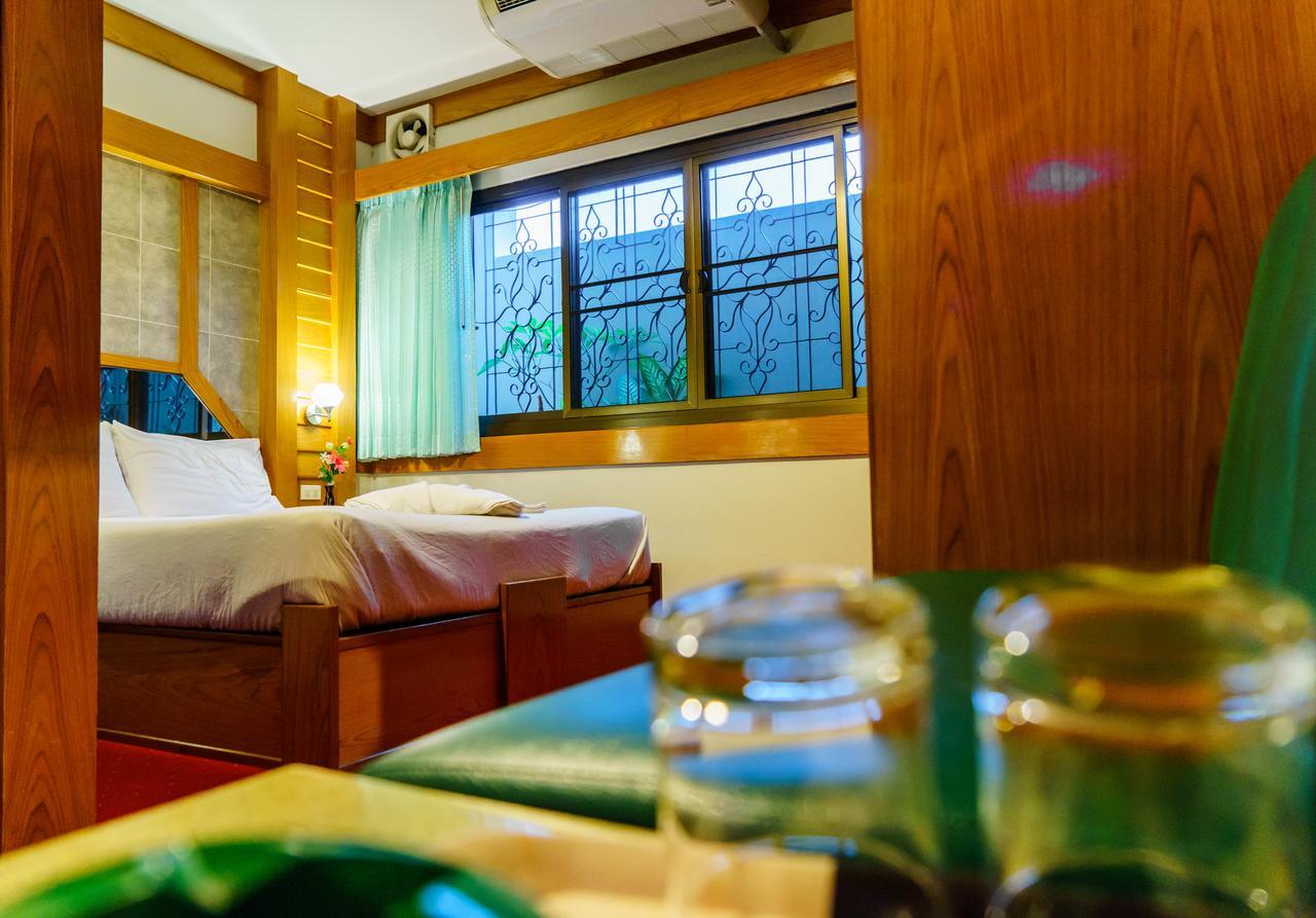 Siri Hotel Nakhon Ratchasima Extérieur photo