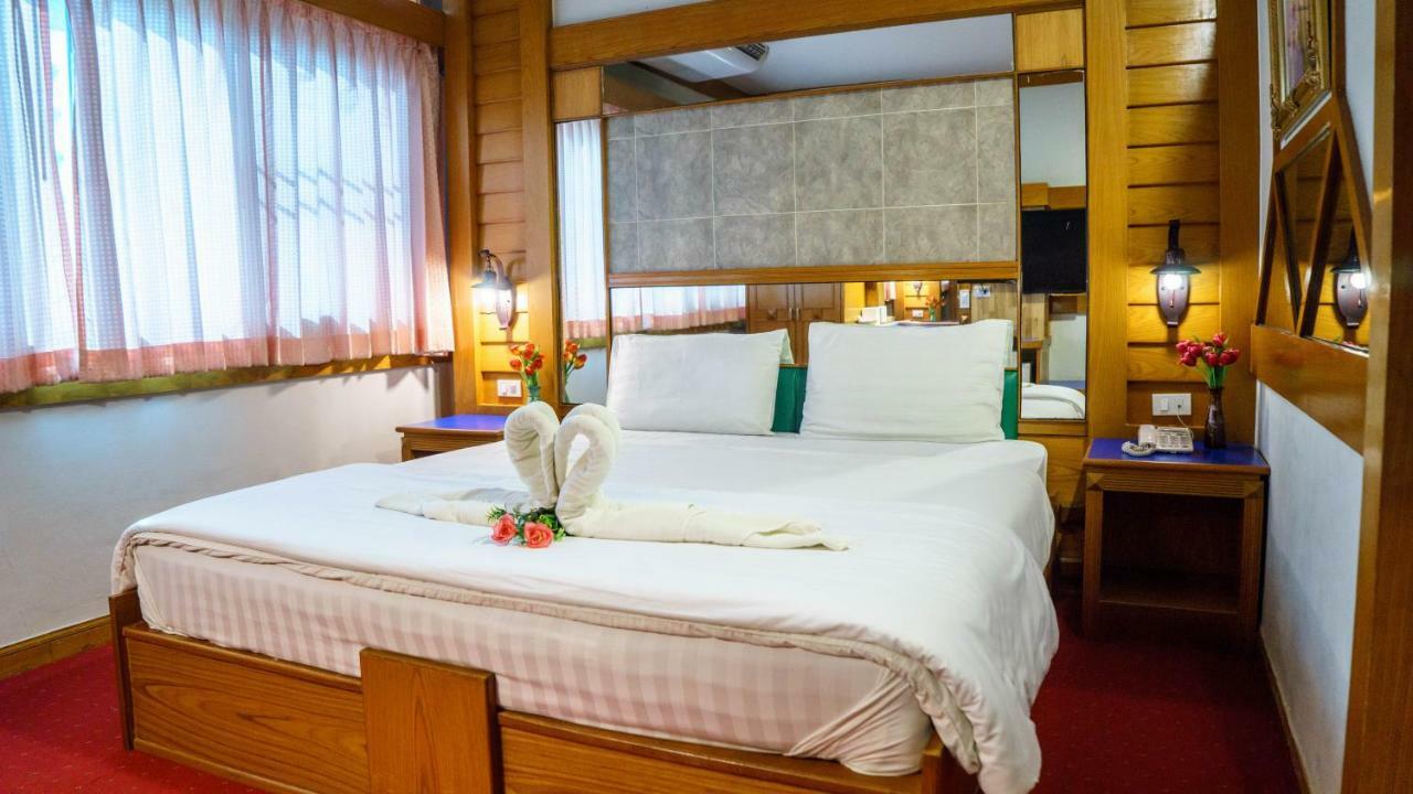 Siri Hotel Nakhon Ratchasima Extérieur photo