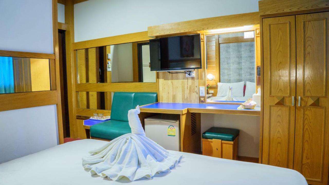 Siri Hotel Nakhon Ratchasima Extérieur photo