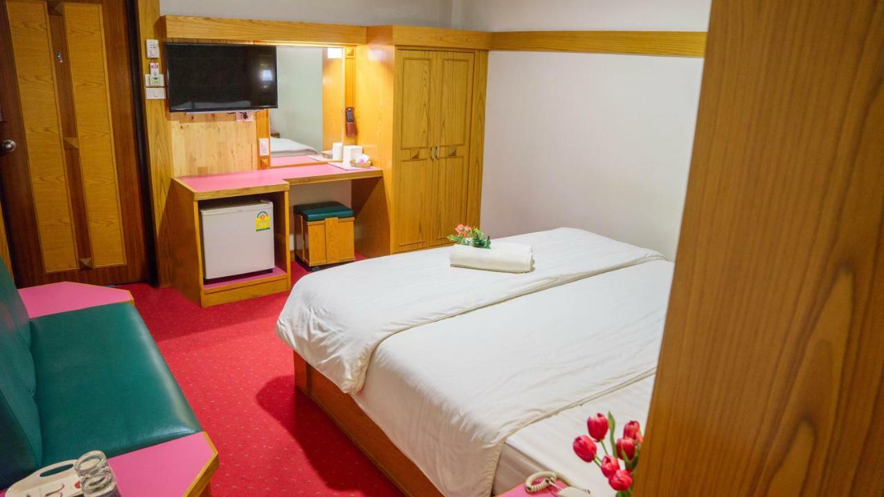 Siri Hotel Nakhon Ratchasima Extérieur photo