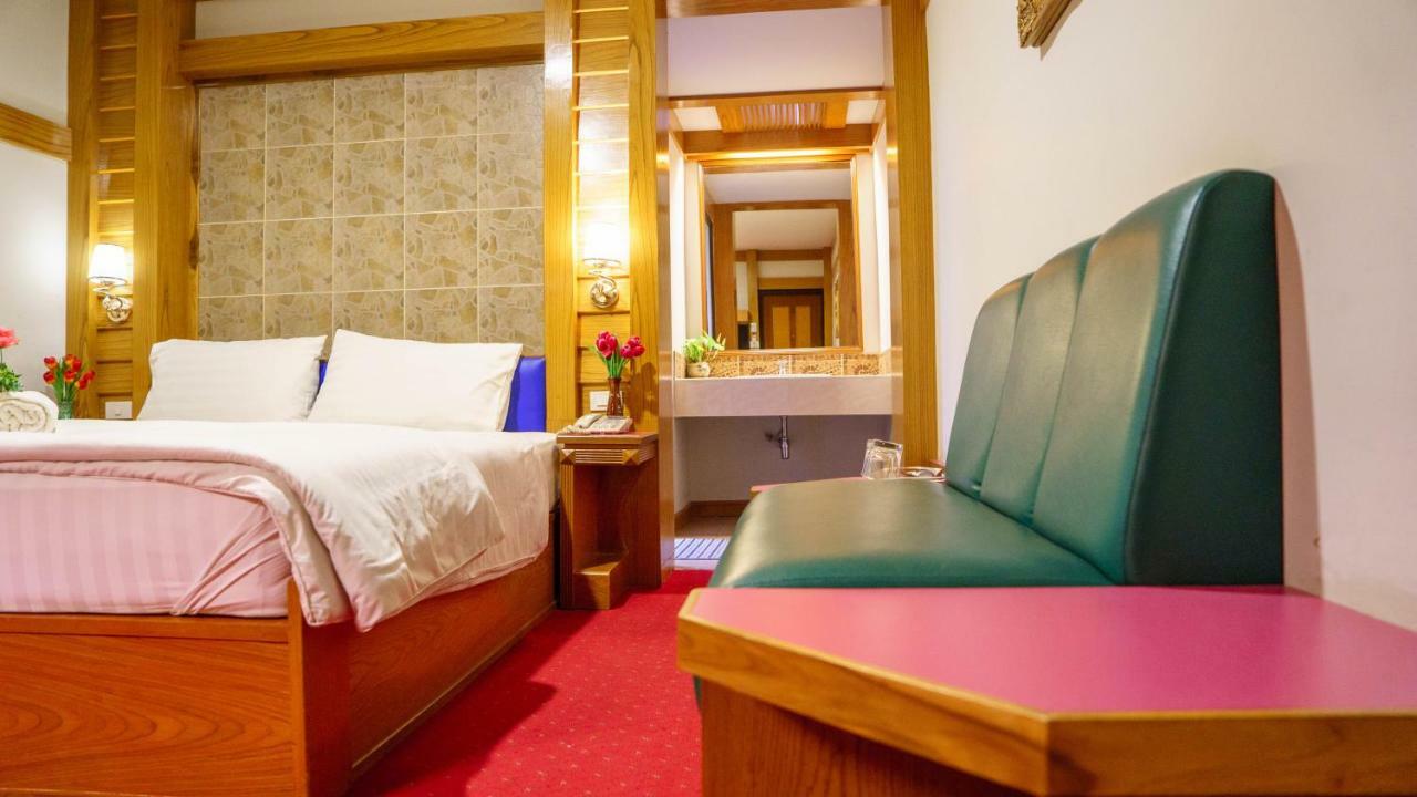 Siri Hotel Nakhon Ratchasima Extérieur photo